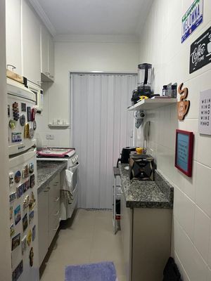 Image 8 - 854330