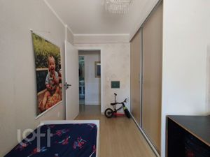 Image 11 - 854345