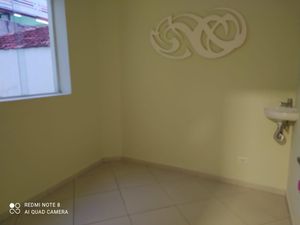 Image 7 - 854350