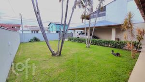 Image 1 - 854372