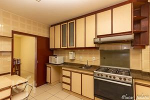 Image 11 - 854394