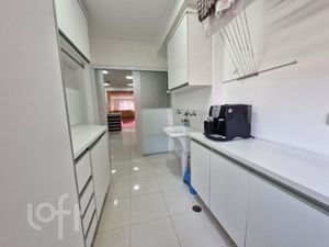 Image 9 - 854438