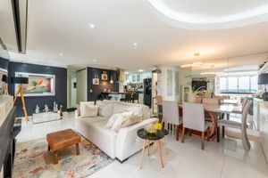 Image 1 - 854489