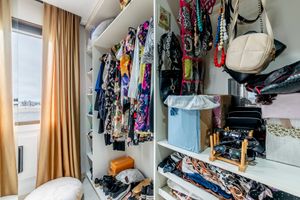 Image 18 - 854489