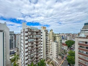 Image 33 - 854490