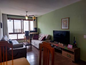 Image 7 - 854491