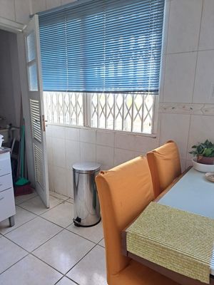 Image 9 - 854492