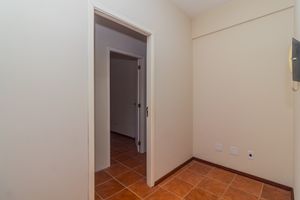 Image 9 - 854547