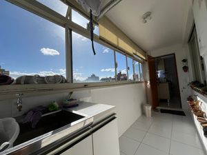 Image 7 - 854565