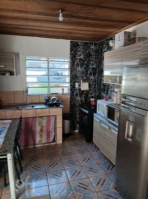 Image 11 - 854576
