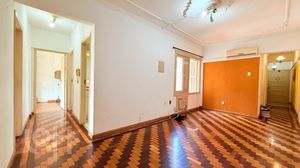 Image 21 - 854590