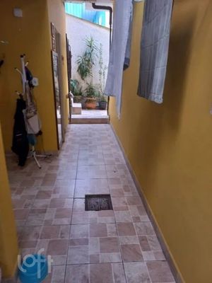 Image 10 - 854600