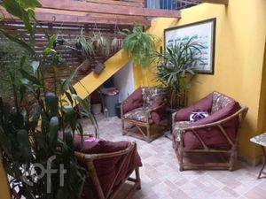 Image 8 - 854600
