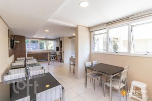 Image 18 - 854611