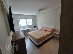 Image 8 - 854641