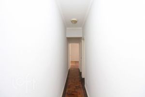Image 4 - 854672