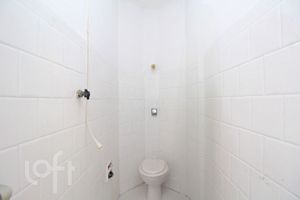 Image 16 - 854672