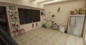 Image 11 - 854680