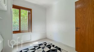 Image 19 - 854686