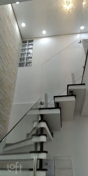 Image 6 - 854733