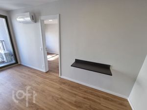 Image 8 - 854735