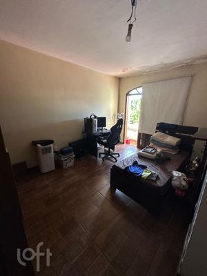 Image 4 - 854765