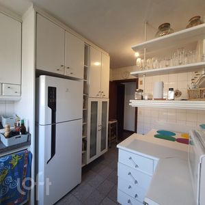 Image 8 - 854789