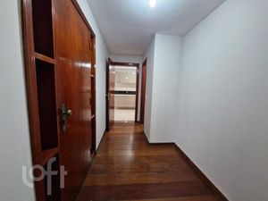 Image 17 - 854936