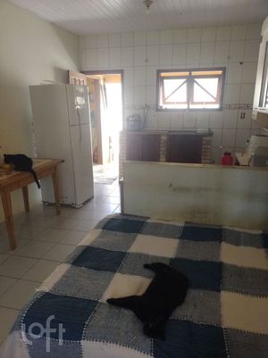 Image 6 - 854940