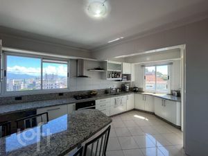Image 4 - 854955