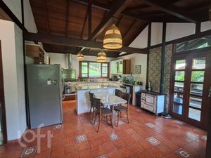 Image 32 - 854968