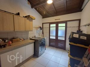 Image 34 - 854968