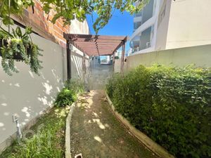 Image 24 - 854971