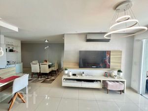 Image 9 - 854971