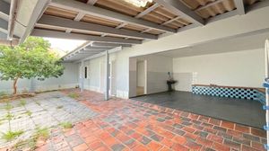 Image 38 - 854974