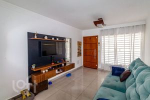 Image 1 - 854996