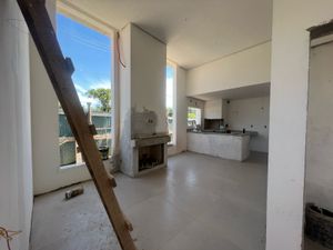 Image 1 - 854997