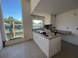 Image 2 - 854997