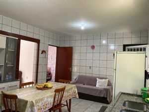 Image 26 - 855017