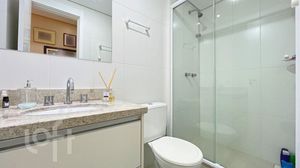 Image 19 - 855026