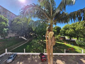 Image 12 - 855101
