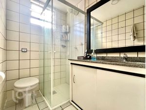 Image 4 - 855137