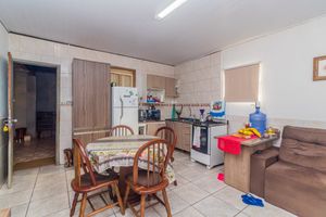 Image 6 - 855173