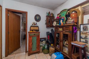 Image 8 - 855173