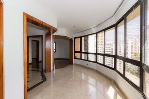 Image 6 - 855195