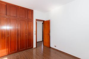 Image 38 - 855195