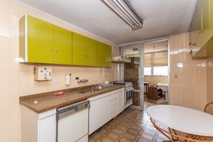 Image 35 - 855243