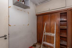 Image 42 - 855243