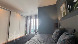 Image 6 - 855244