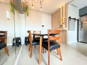 Image 12 - 855251